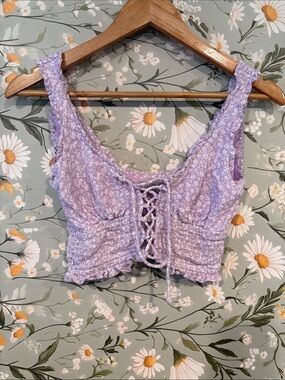 Sky and Sparrow Lavender Floral Lace-Up Cropped Tank